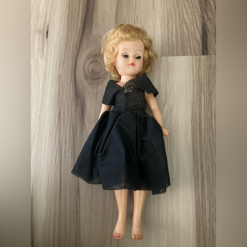 Vogue Ginny Vintage Doll Blonde Sleepy Eyes Black Dress Shaw Doll